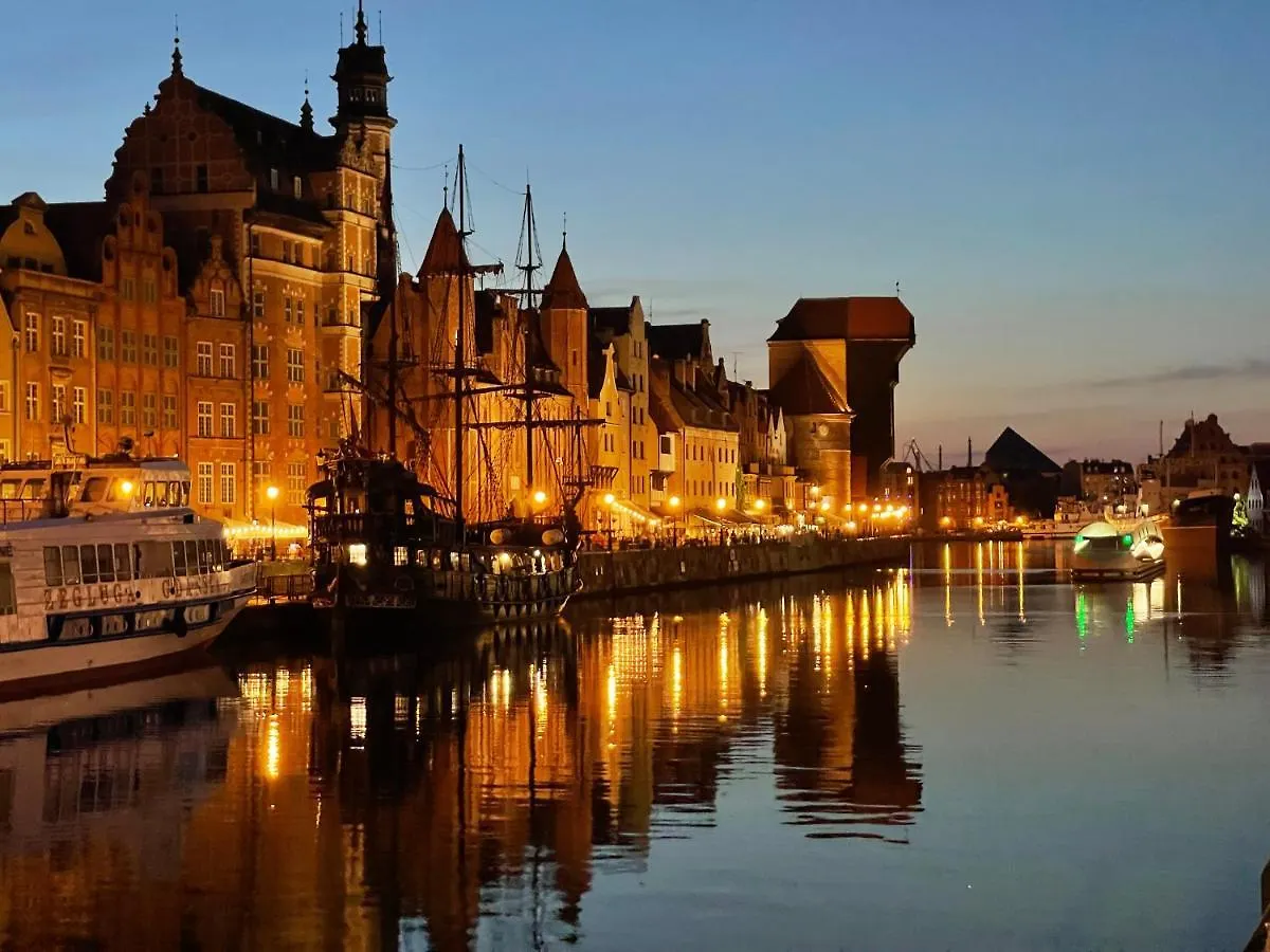 Waterlane W Oknami Na Rzeke - Marina View - Comfy Apartments Gdansk Poland